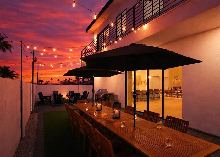 Holiday home Luxe - Nouveau - Sparkling Pool - Walk To Old Town *