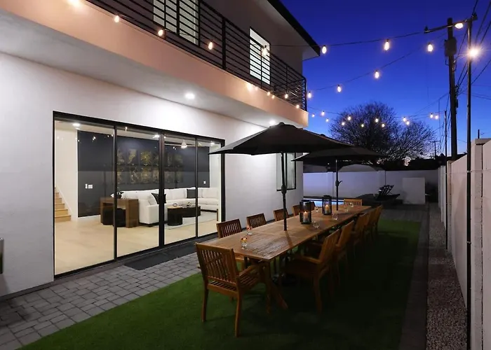 Holiday home Luxe - Nouveau - Sparkling Pool - Walk To Old Town *